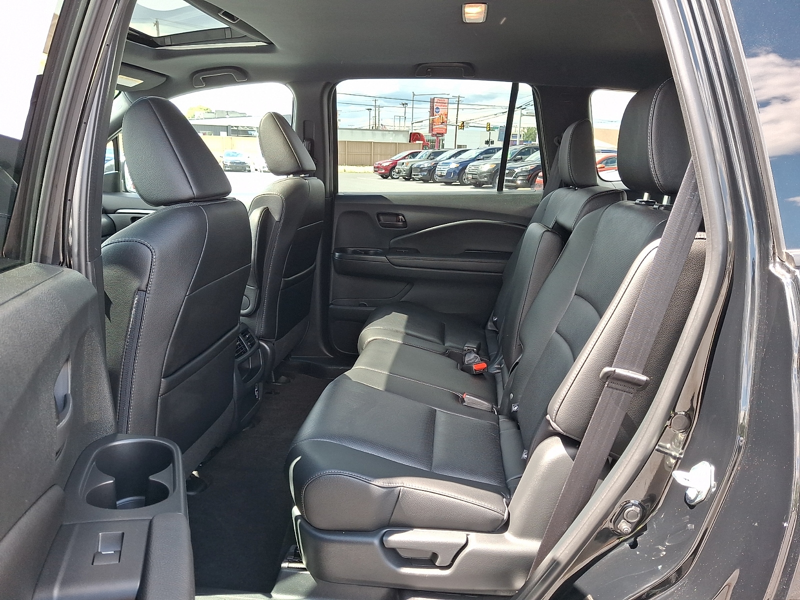 2023 Honda Passport EX-L - Photo 12