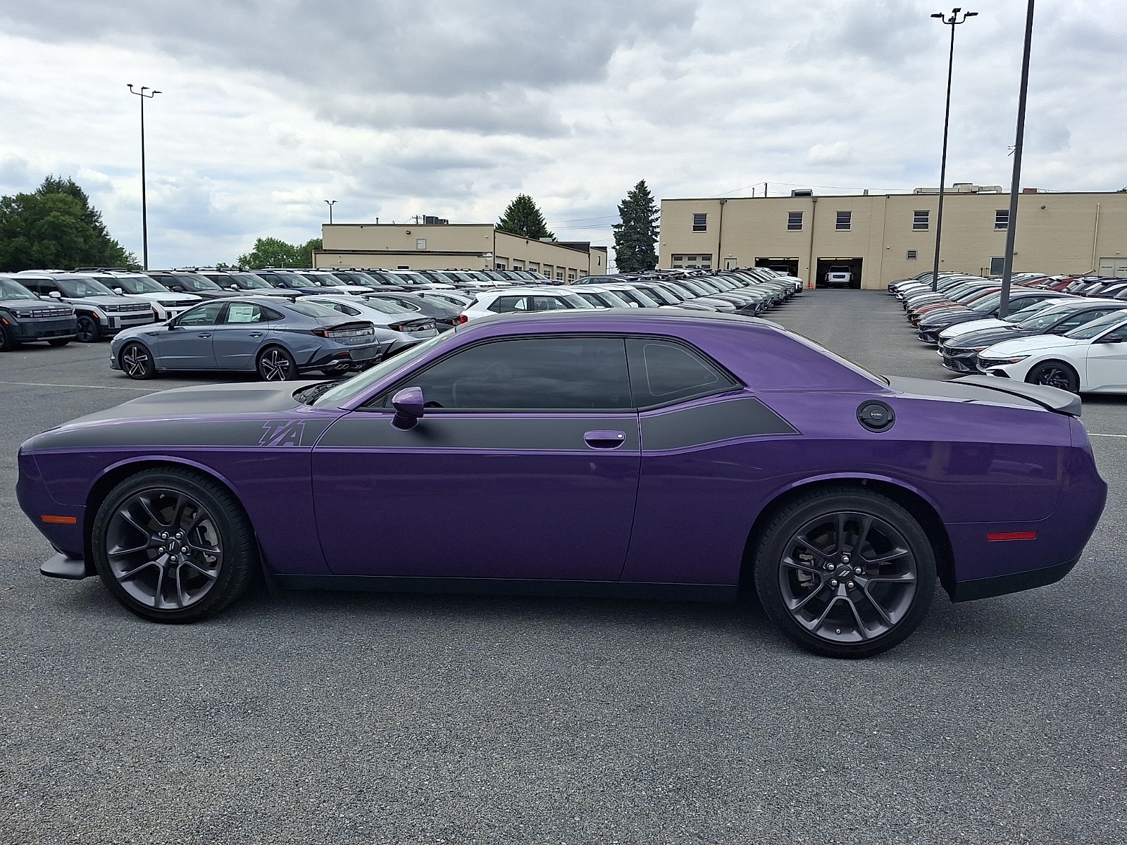 2023 Dodge Challenger R/T - Photo 8