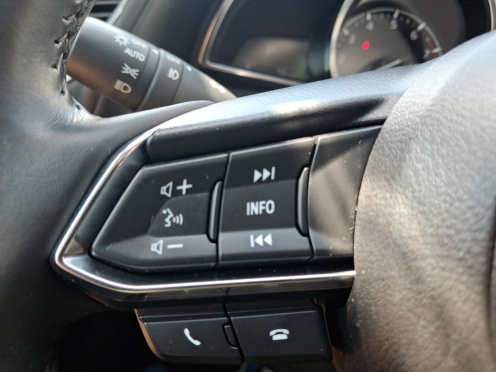 2018 Mazda Mazda3 Grand Touring - Photo 23