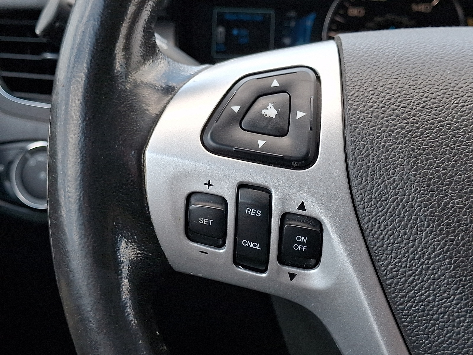 2012 Ford Edge SEL - Photo 24