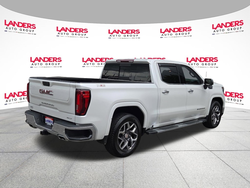 Used 2022 GMC Sierra 1500 SLT 4WD Crew Cab 147 SLT