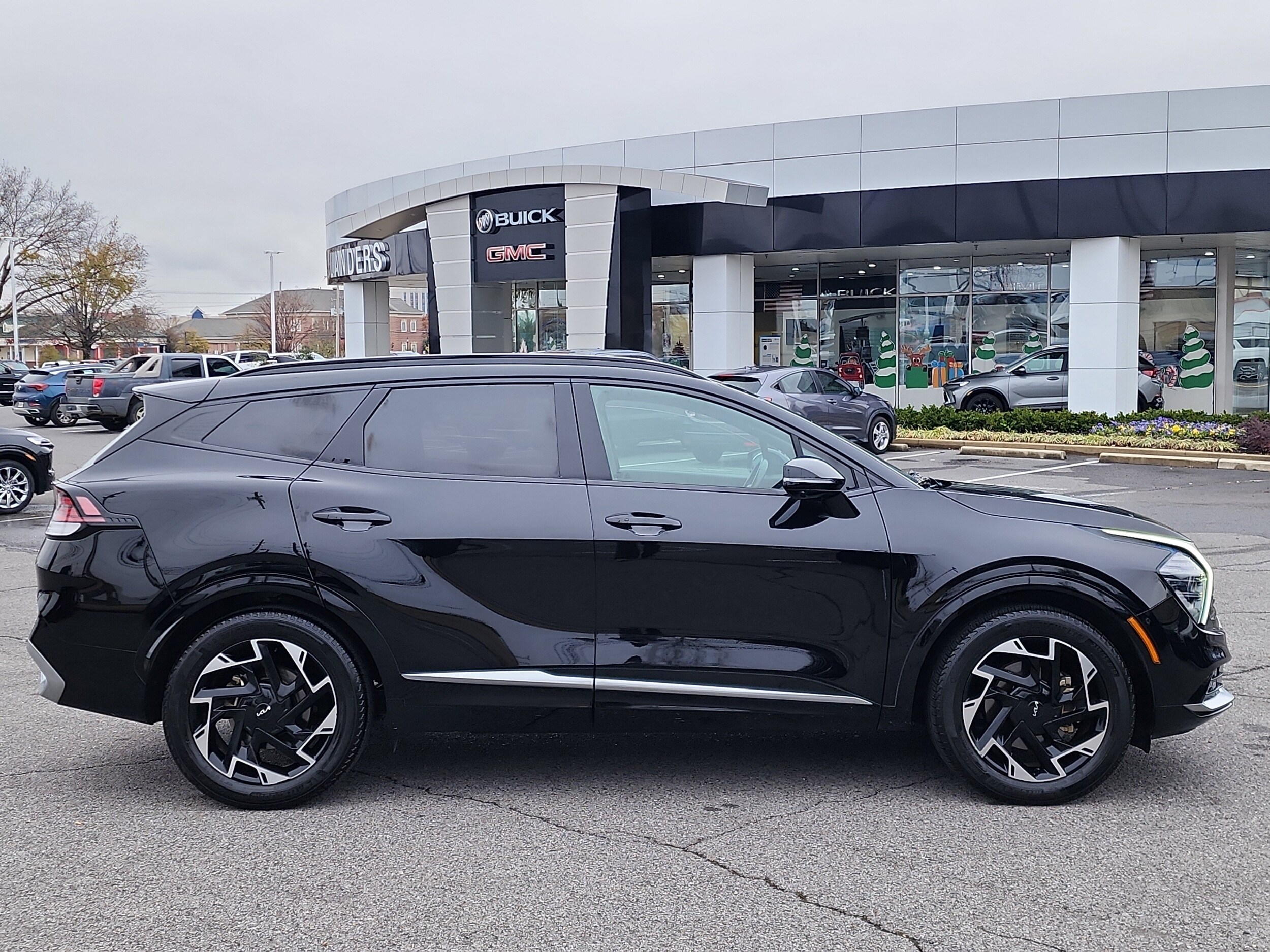 2023 Kia Sportage photo 2