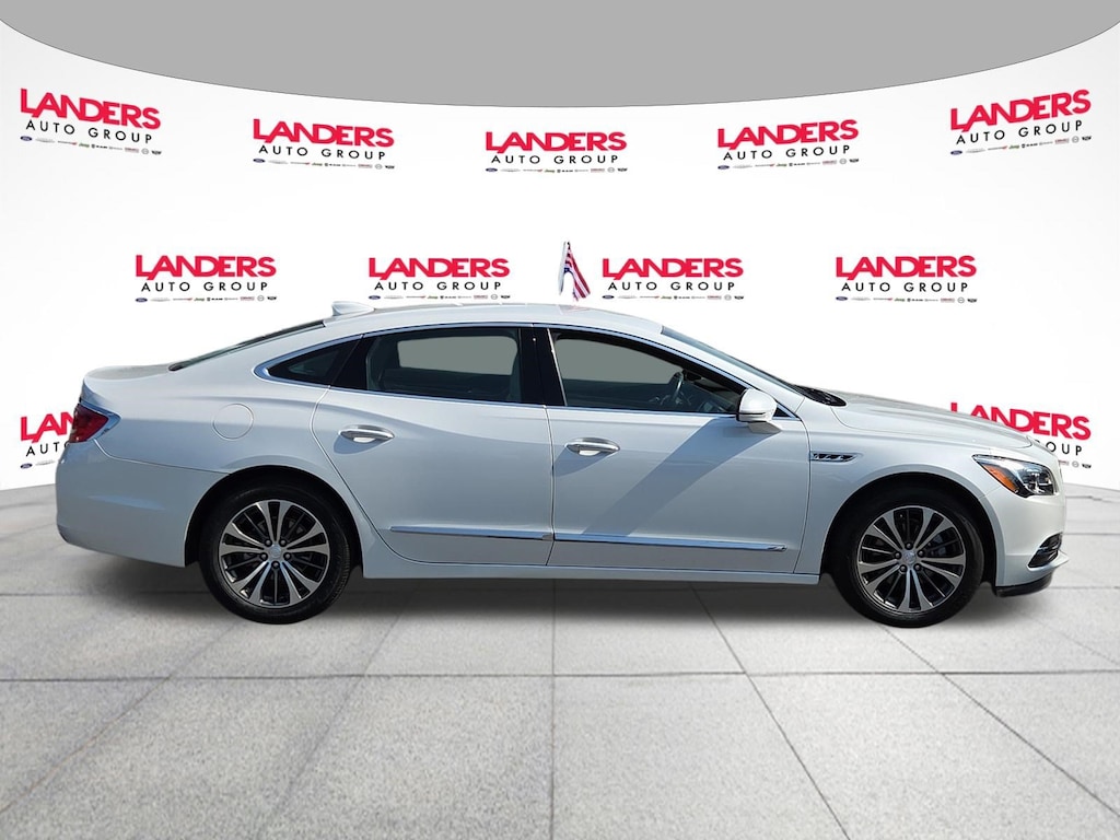 Used 2017 Buick Lacrosse Essence Sedan