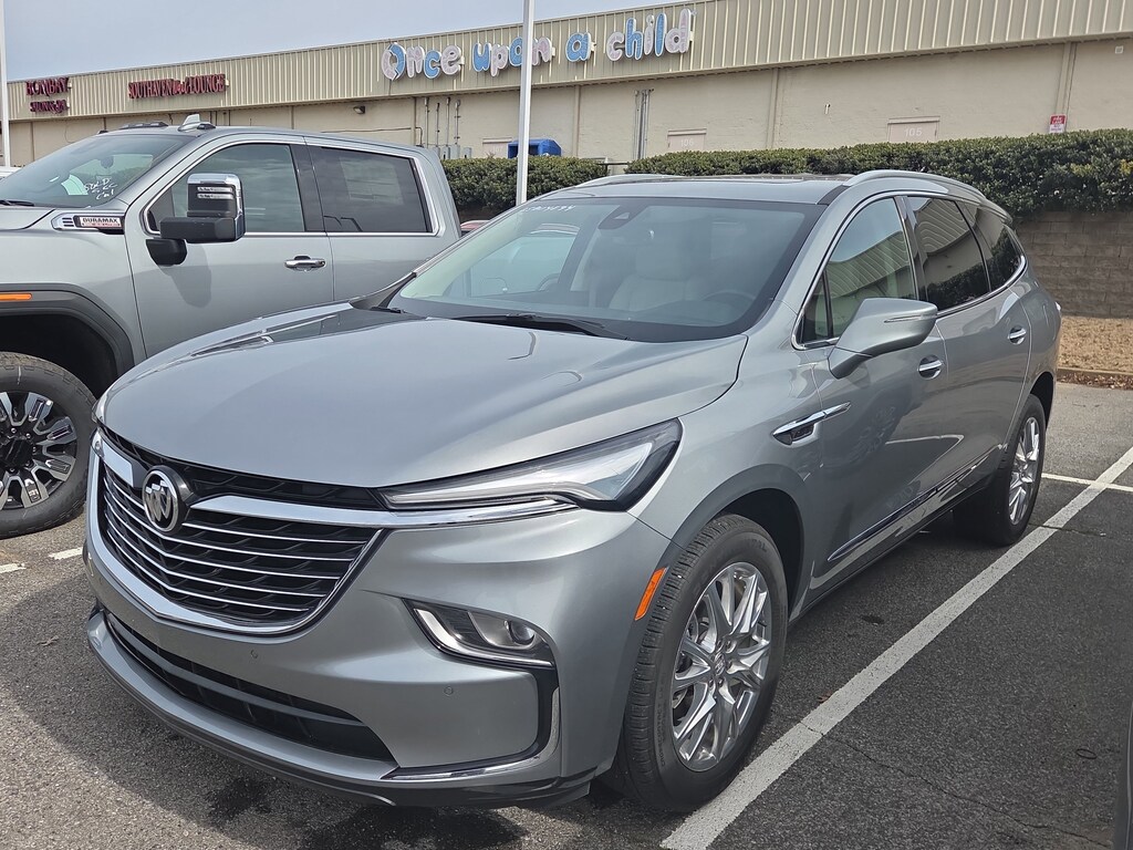 Used 2024 Buick Enclave Essence FWD Essence