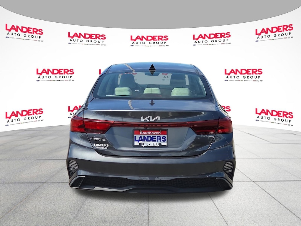 Used 2023 Kia Forte LXS LXS IVT