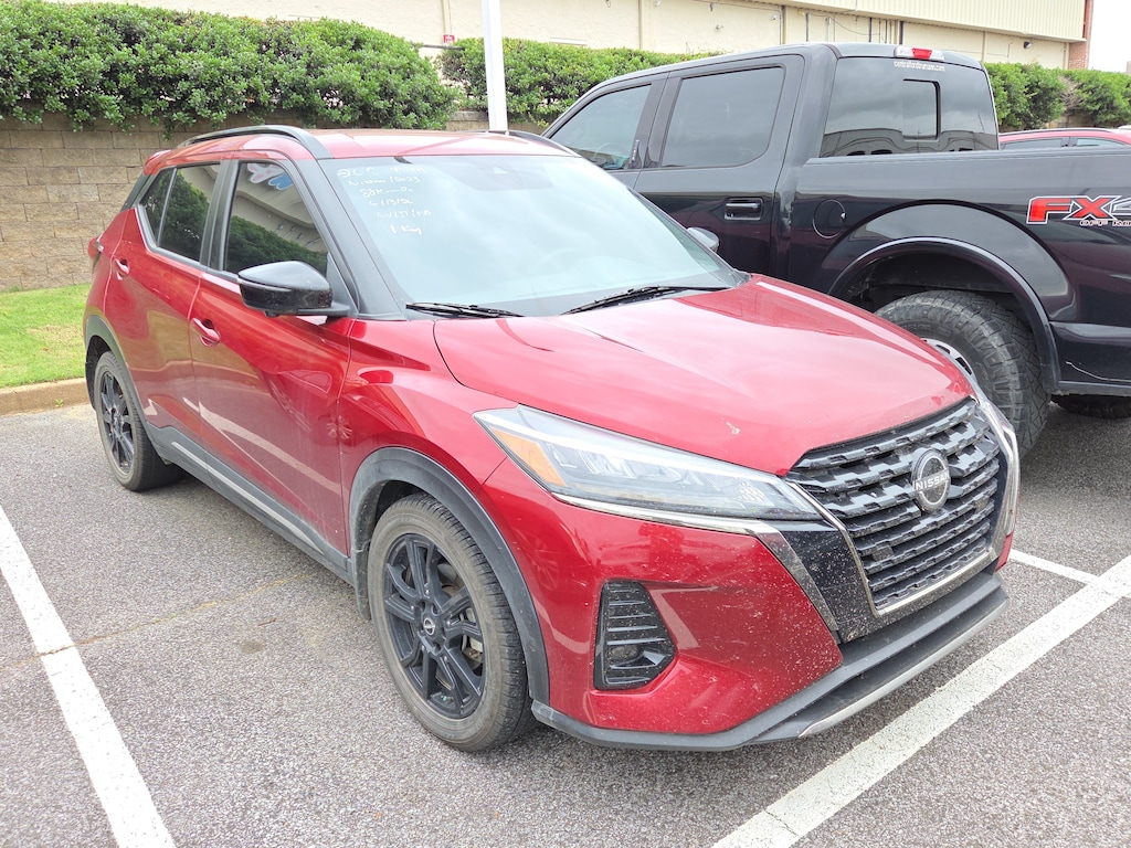 Used 2023 Nissan Kicks SR SR FWD