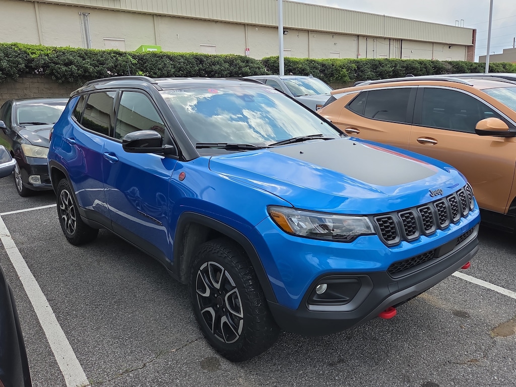 Used 2025 Jeep Compass Trailhawk Trailhawk 4x4