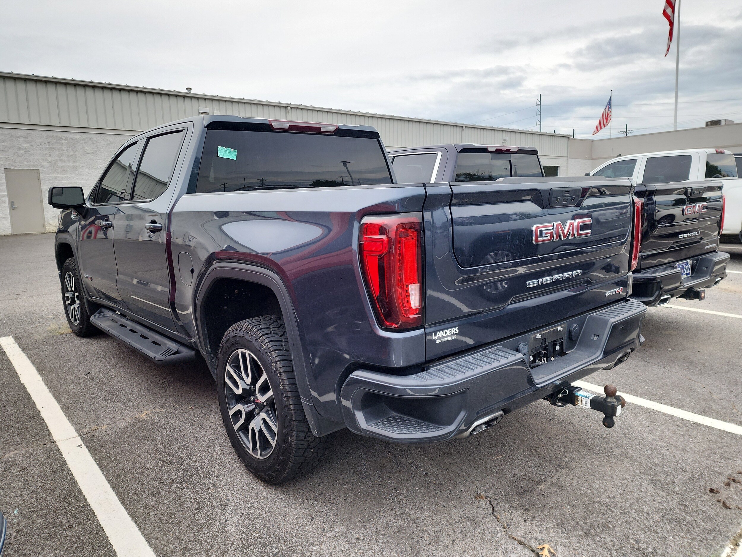 2021 Gmc Sierra 1500 AT4 photo 3