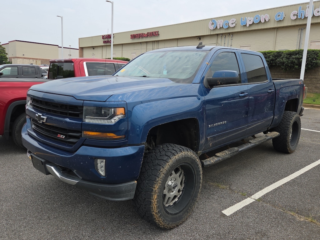 Used 2018 Chevrolet Silverado 1500 LT 4WD Crew Cab 143.5 LT w/2LT