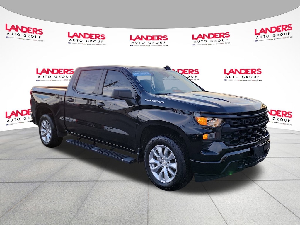 Used 2024 Chevrolet Silverado 1500 Custom 4WD Crew Cab 147 Custom