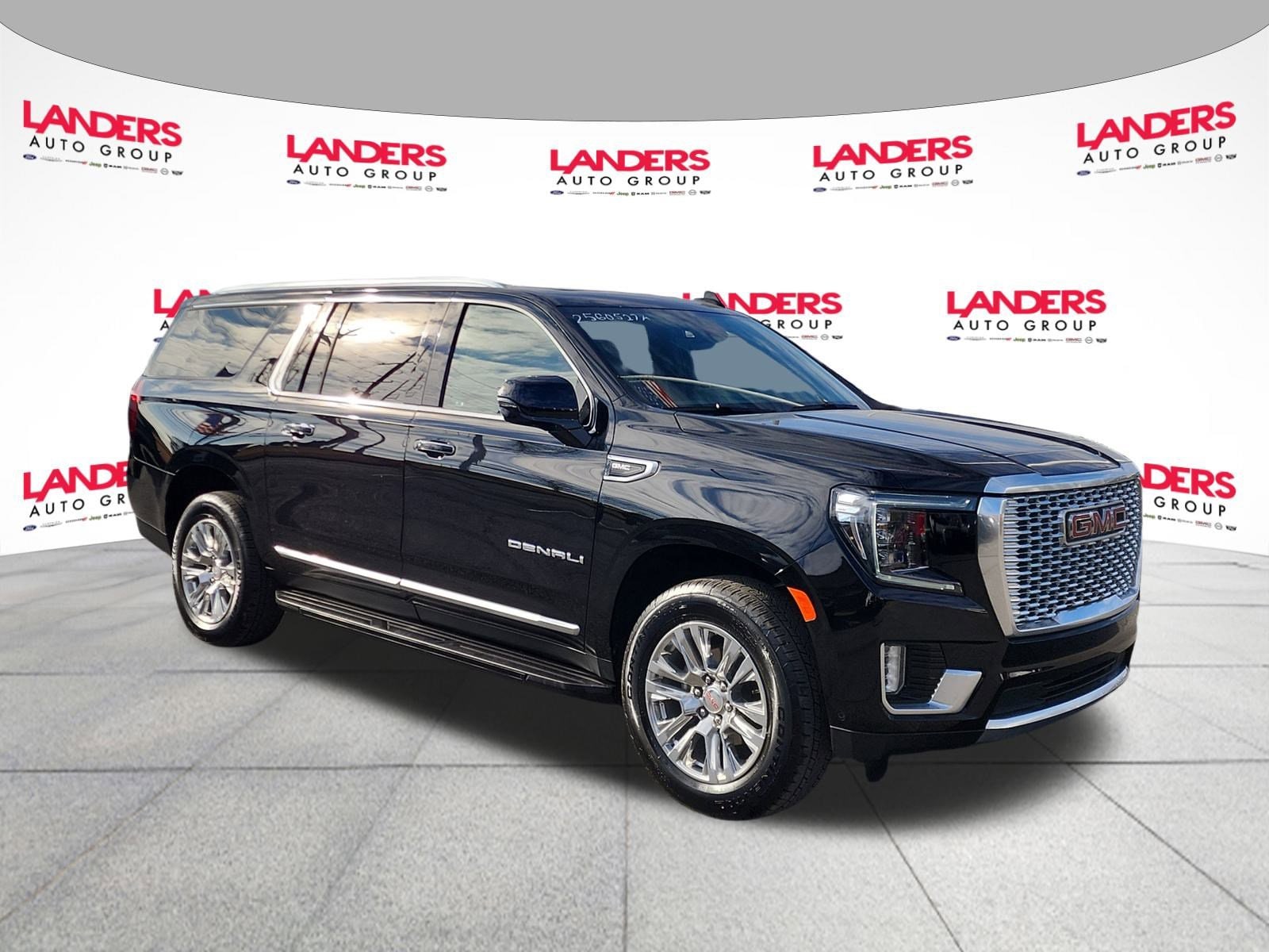 2024 GMC Yukon XL Denali's photo