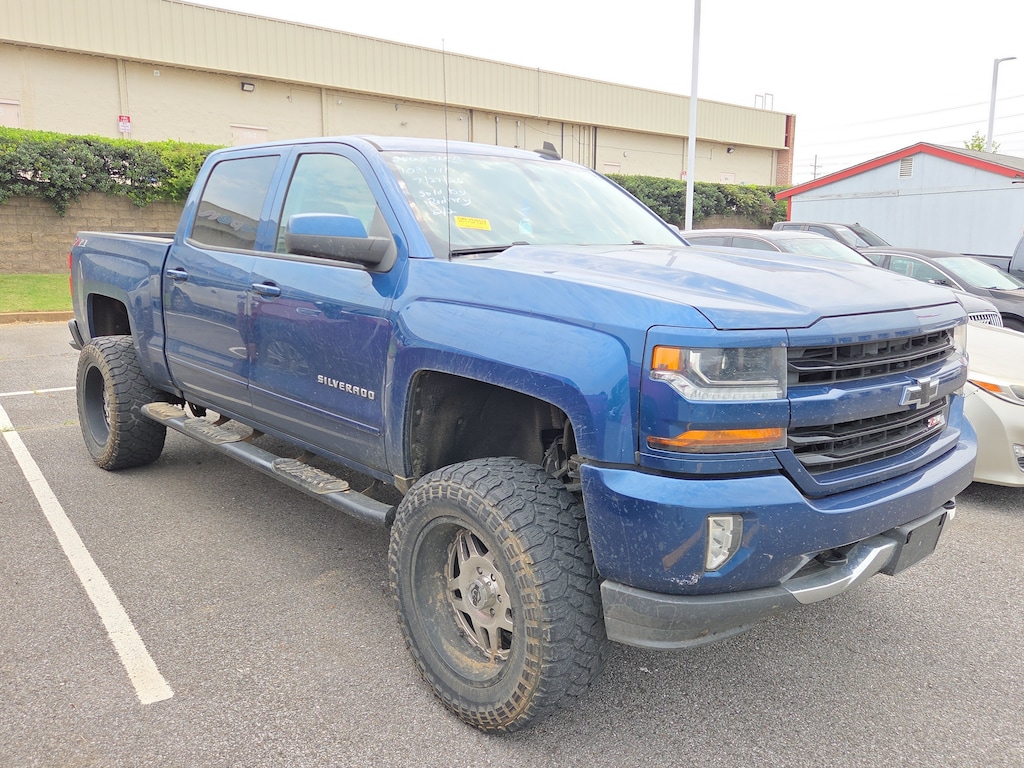 Used 2018 Chevrolet Silverado 1500 LT 4WD Crew Cab 143.5 LT w/2LT
