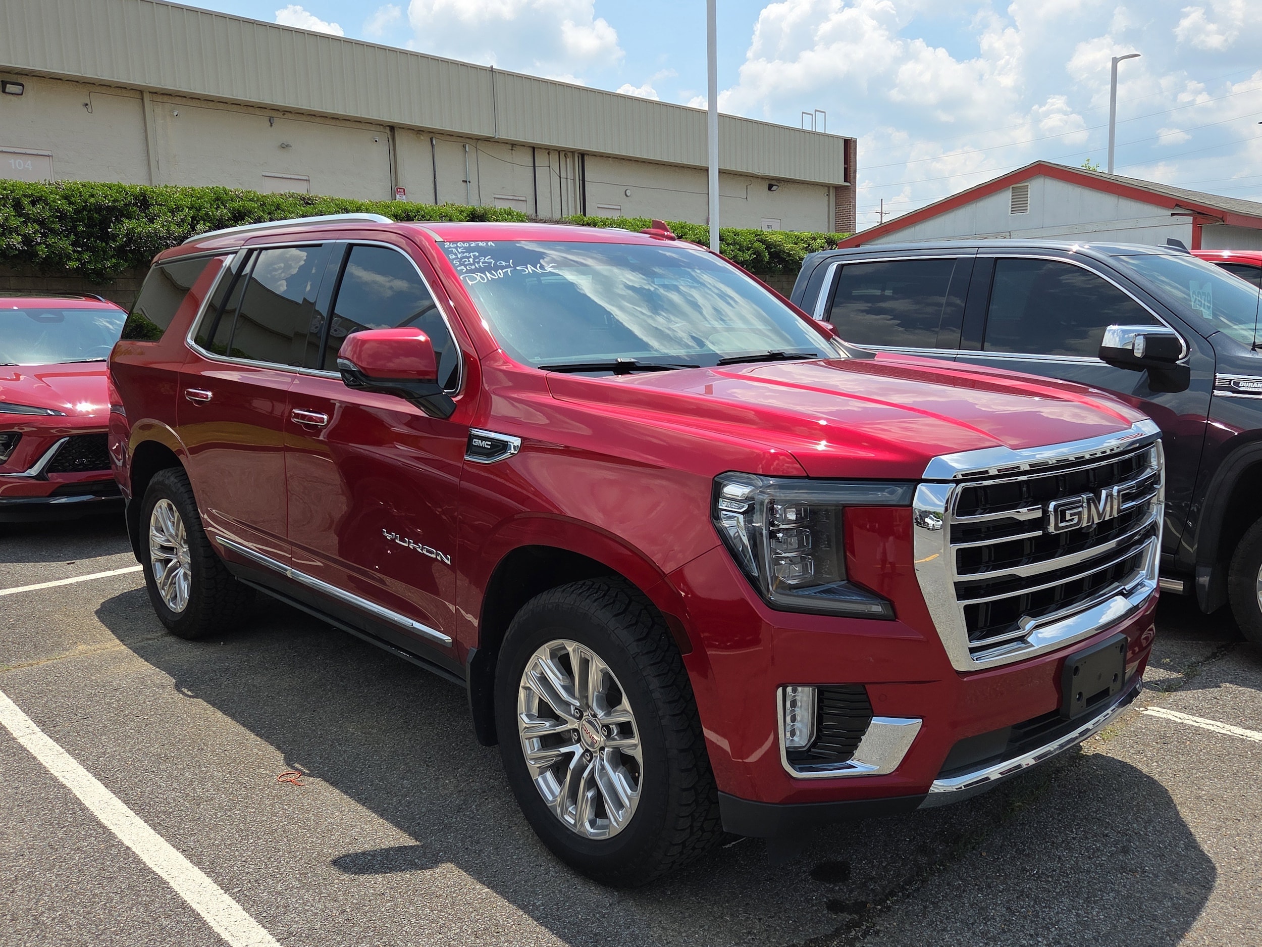 2021 GMC Yukon 4WD SLT's photo