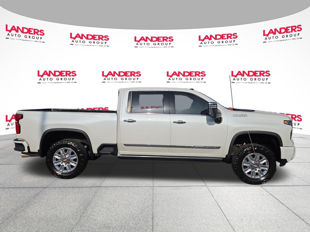 Used 2024 Chevrolet Silverado 2500HD High Country 4WD Crew Cab 159 High Country