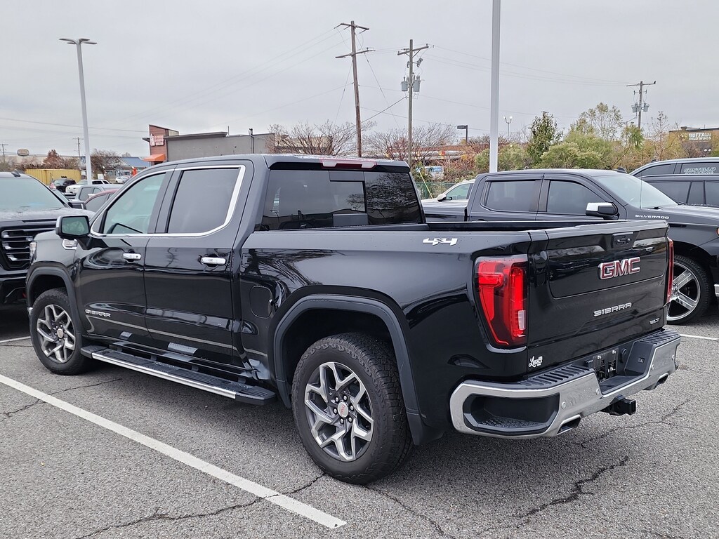 Used 2024 GMC Sierra 1500 SLT 4WD Crew Cab 147 SLT