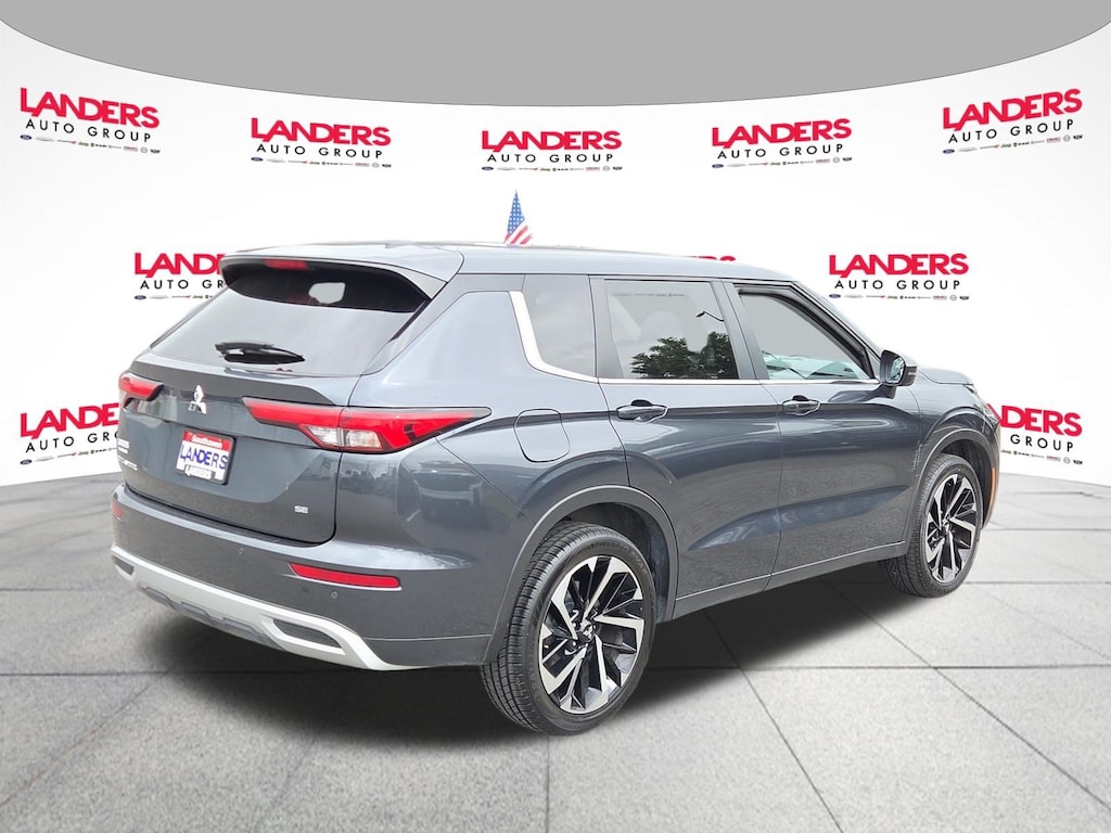 Used 2024 Mitsubishi Outlander SE SE FWD