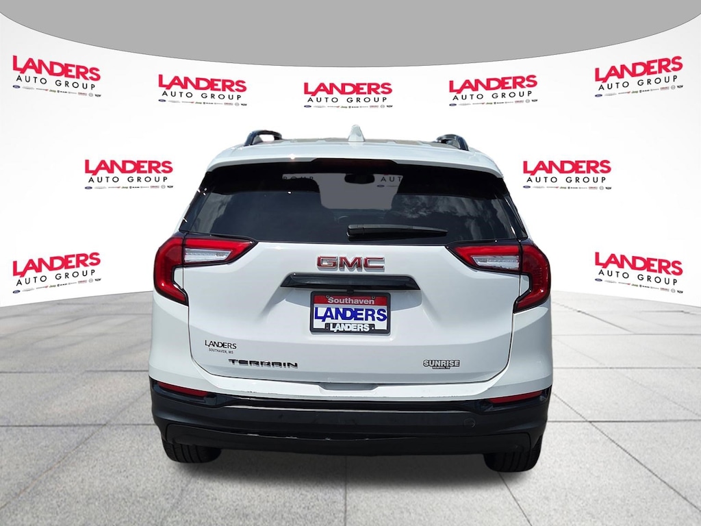 Used 2024 GMC Terrain SLE FWD SLE