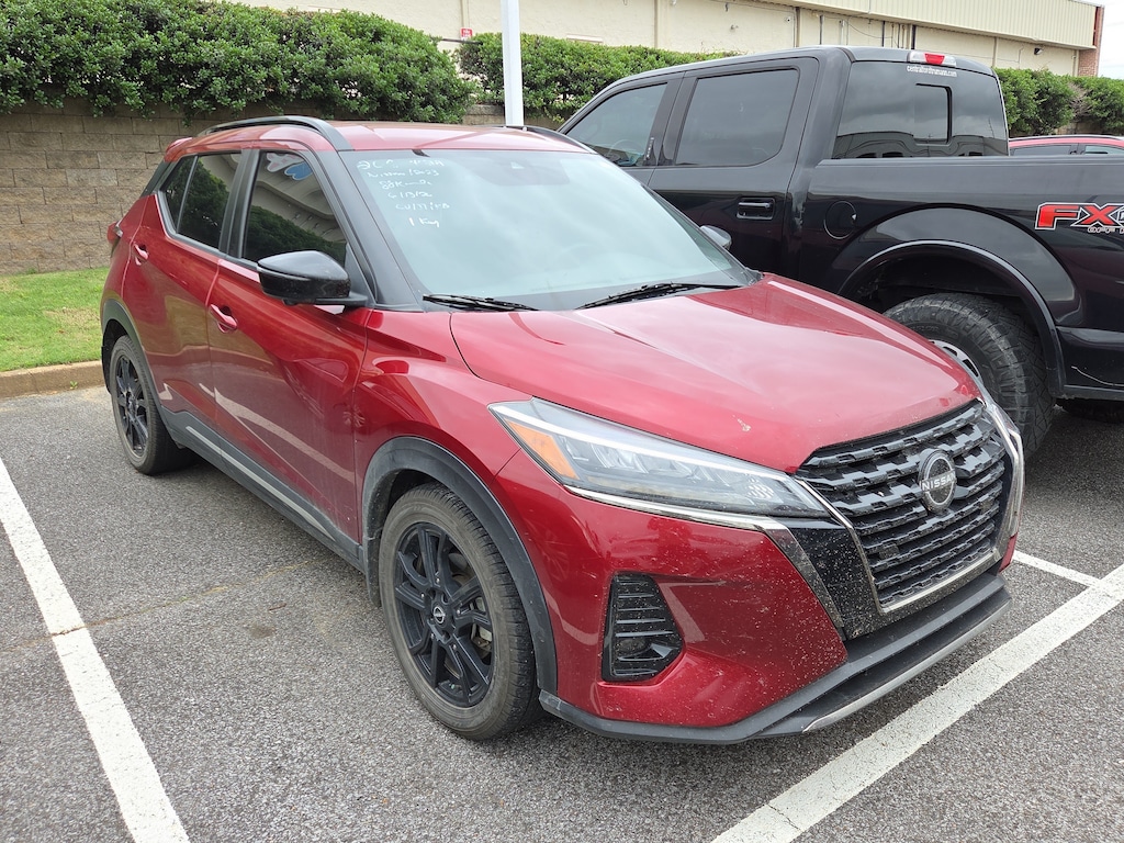 Used 2023 Nissan Kicks SR SR FWD