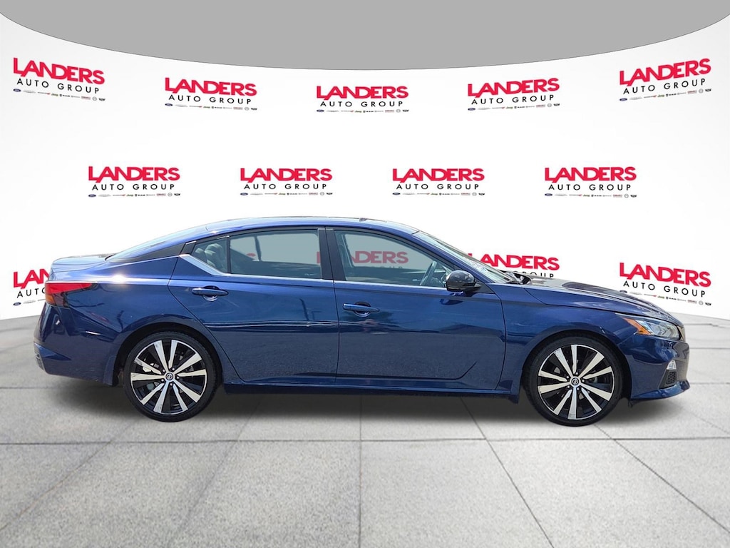 Used 2020 Nissan Altima 2.5 SR Sedan