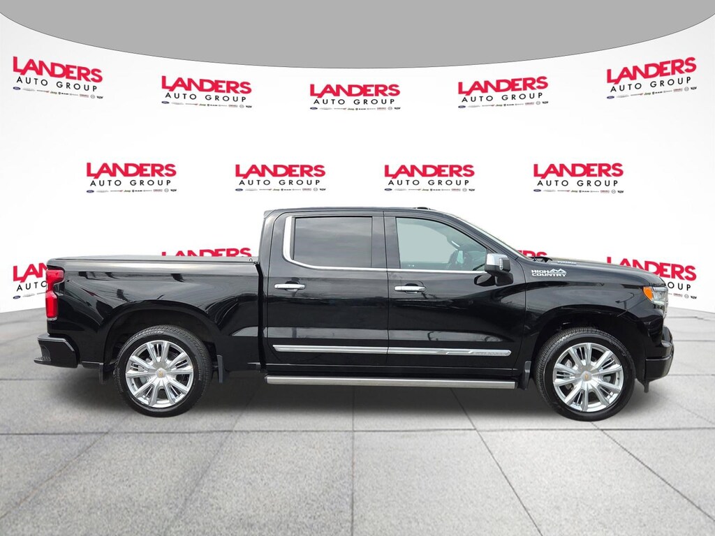 Used 2025 Chevrolet Silverado 1500 High Country 4WD Crew Cab 147 High Country