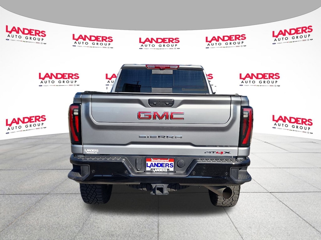 Used 2025 GMC Sierra 2500HD AT4X 4WD Crew Cab 159 AT4X