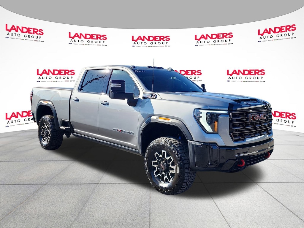 Used 2025 GMC Sierra 2500HD AT4X 4WD Crew Cab 159 AT4X