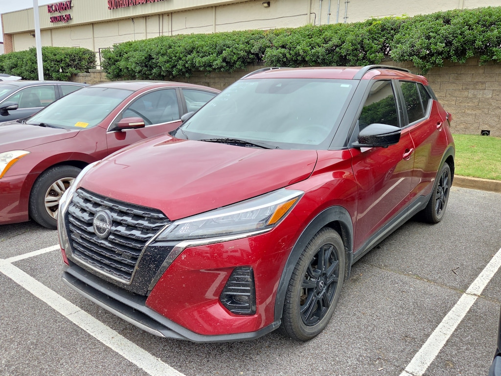 Used 2023 Nissan Kicks SR SR FWD