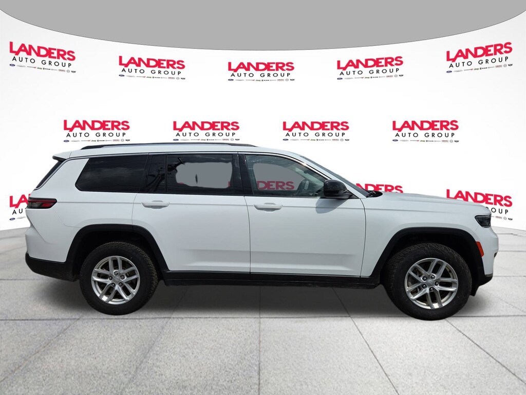 Used 2023 Jeep Grand Cherokee L Laredo Laredo 4x2