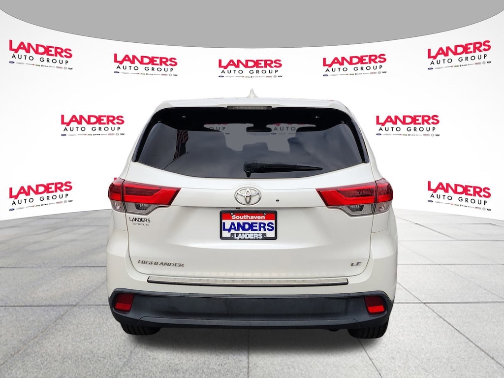 Used 2019 Toyota Highlander LE LE V6 FWD