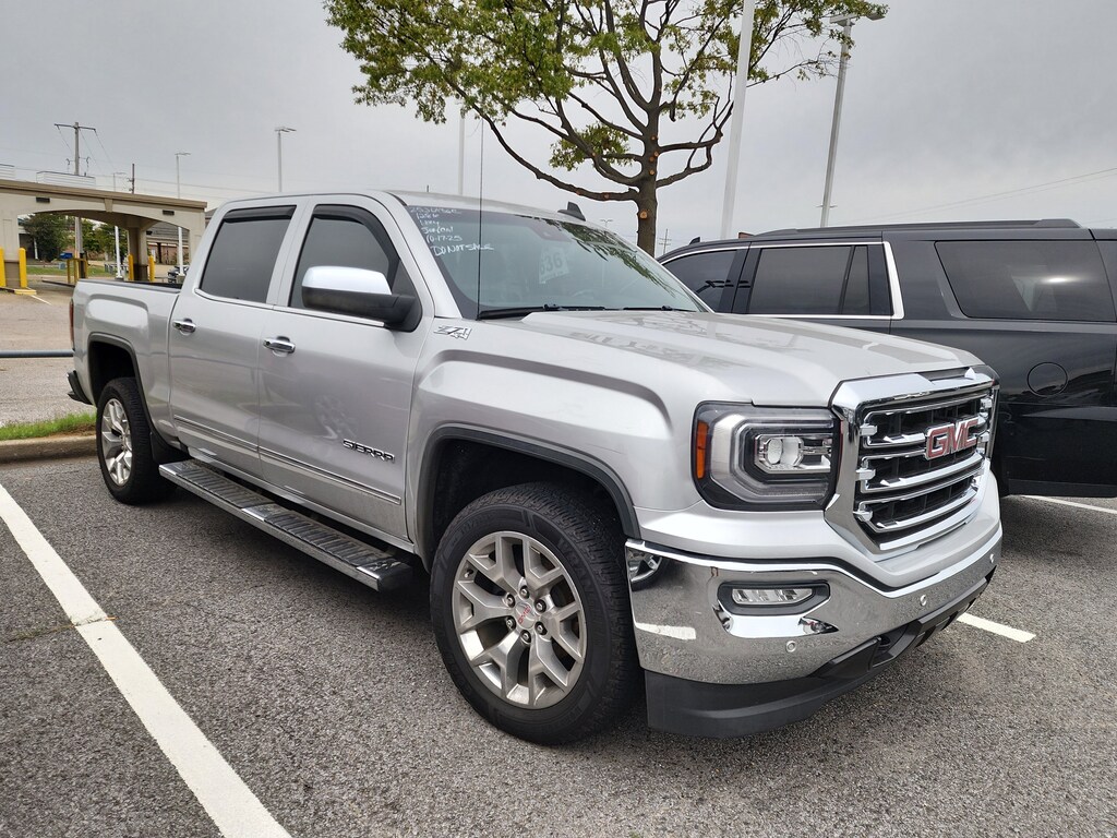 Used 2018 GMC Sierra 1500 SLT 4WD Crew Cab 143.5 SLT