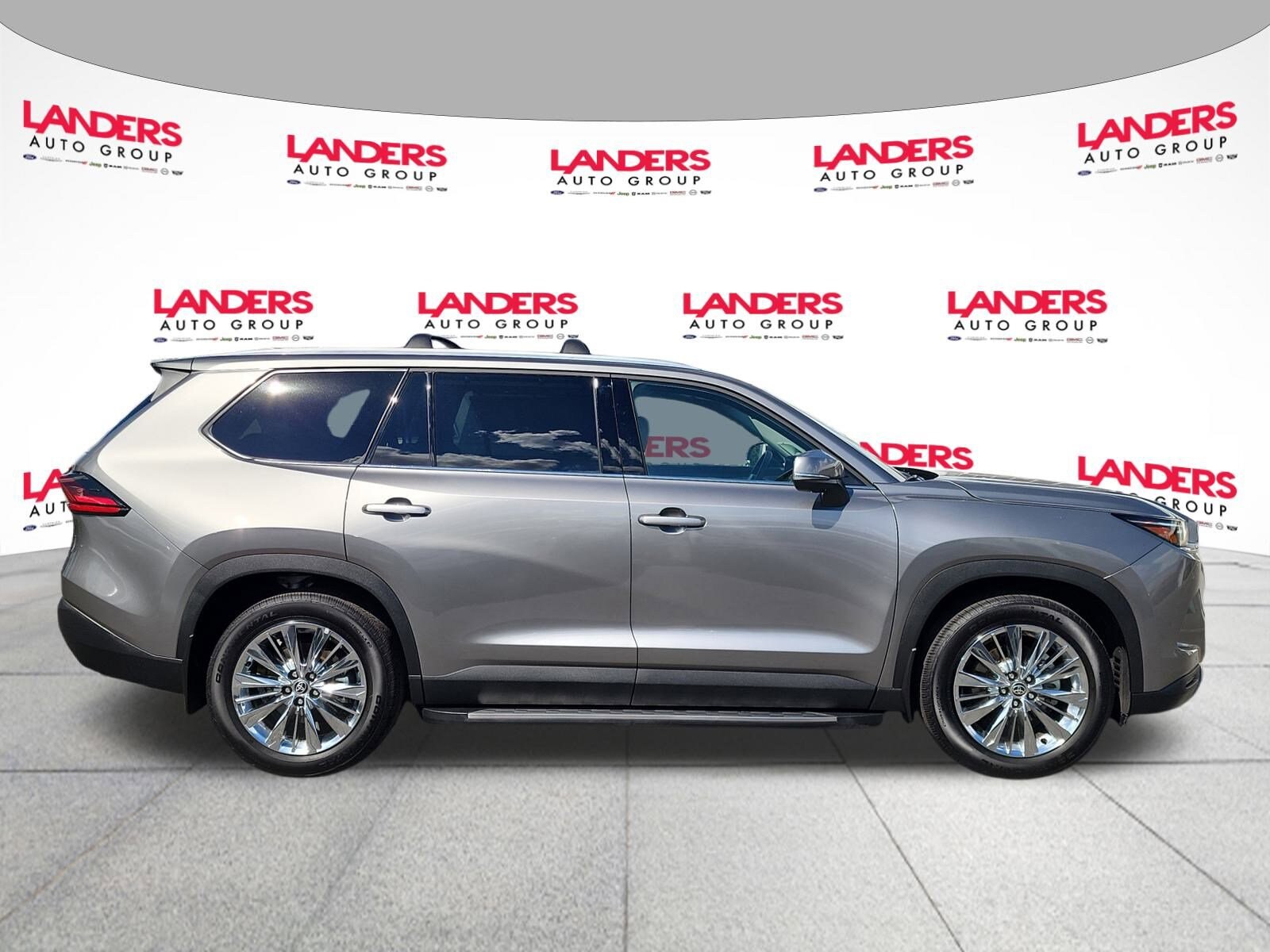 2025 Toyota Grand Highlander Platinum AWD photo 2