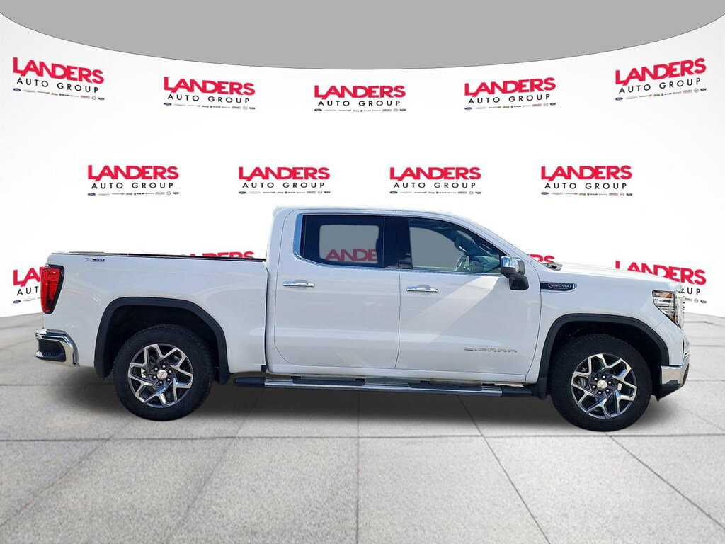 Used 2023 GMC Sierra 1500 SLT 4WD Crew Cab 147 SLT