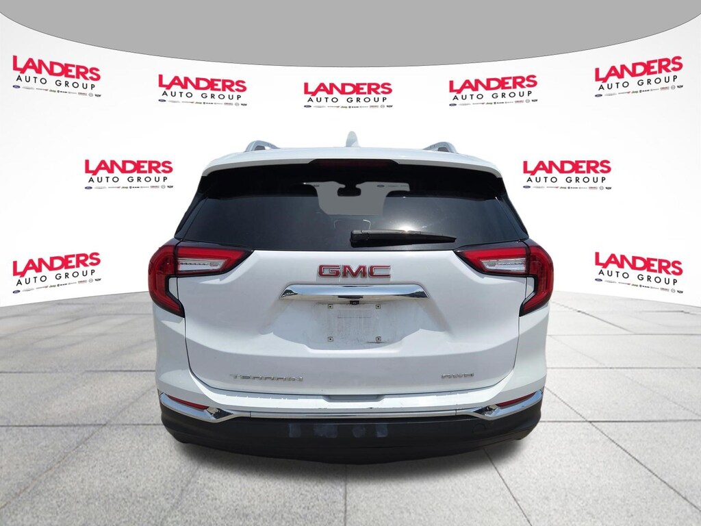 Used 2024 GMC Terrain SLT SUV