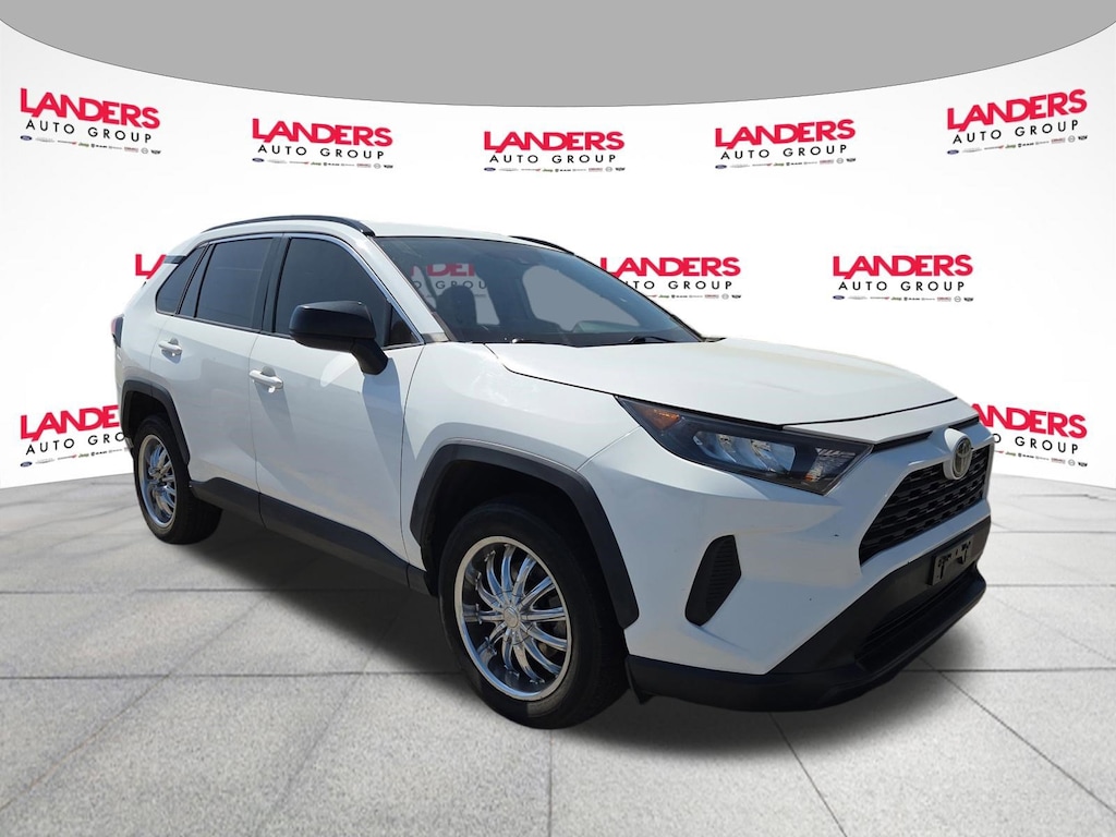 Used 2019 Toyota RAV4 LE SUV