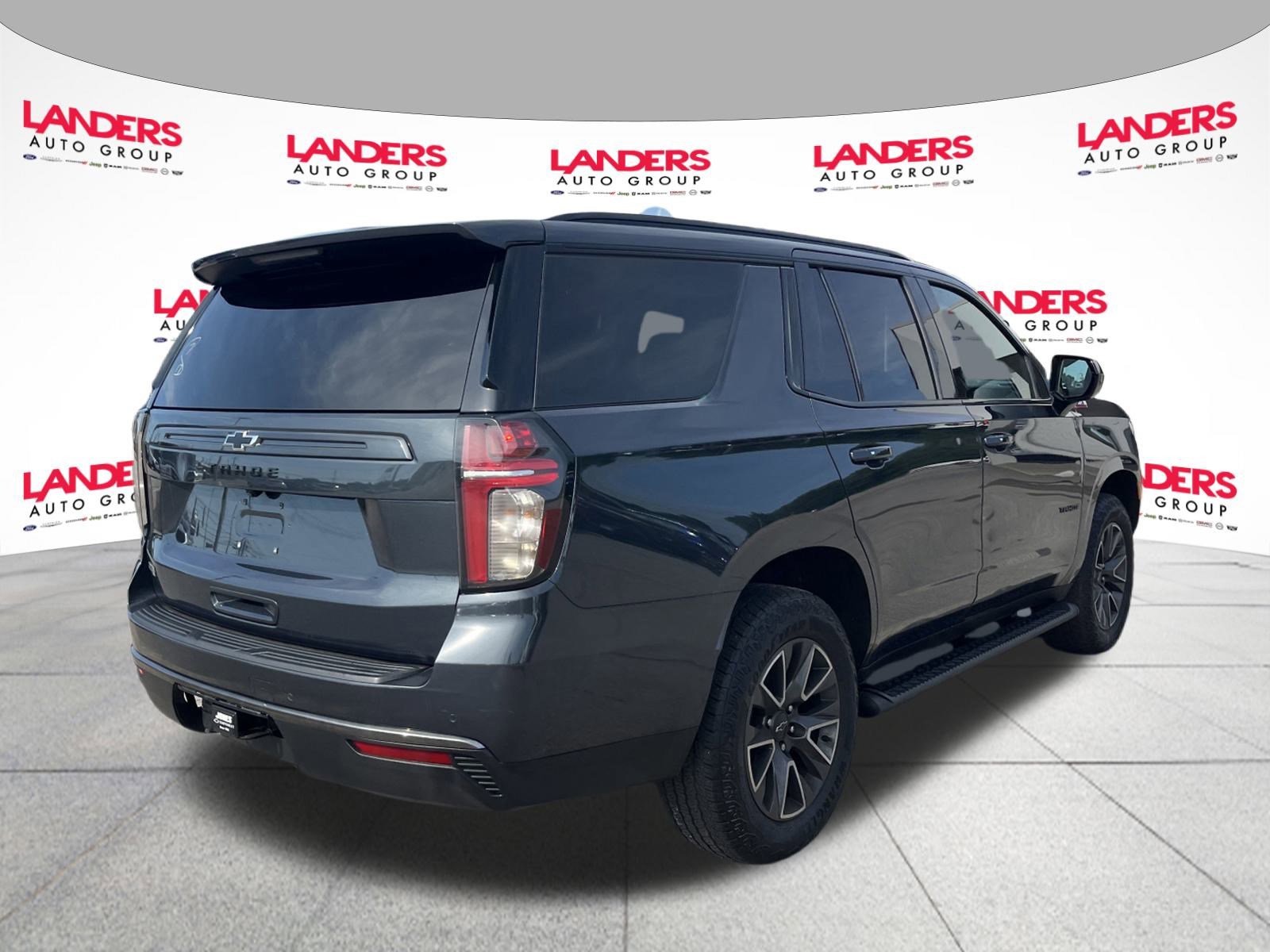 2022 Chevrolet Tahoe Z71 photo 2