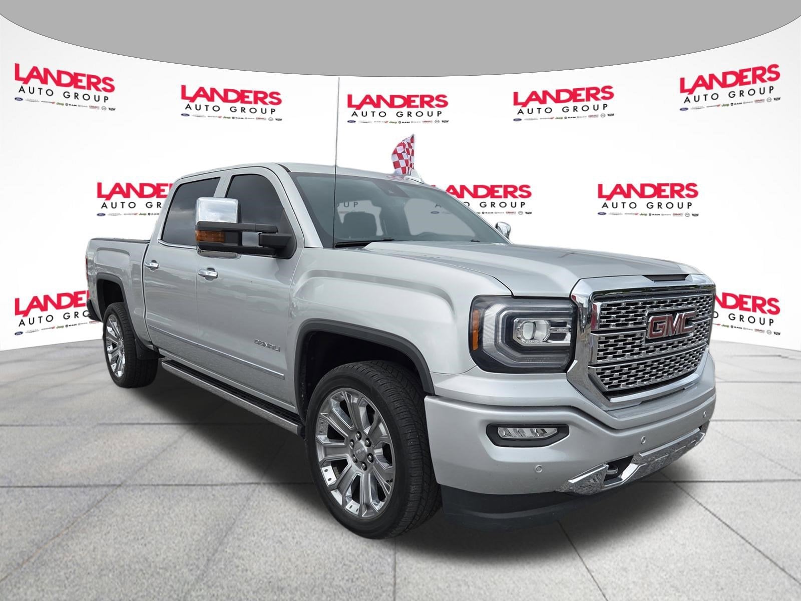 2018 GMC Sierra 4WD Crew Cab Short Box's photo