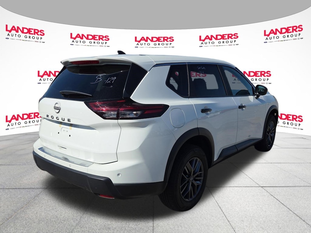 Used 2024 Nissan Rogue S SUV