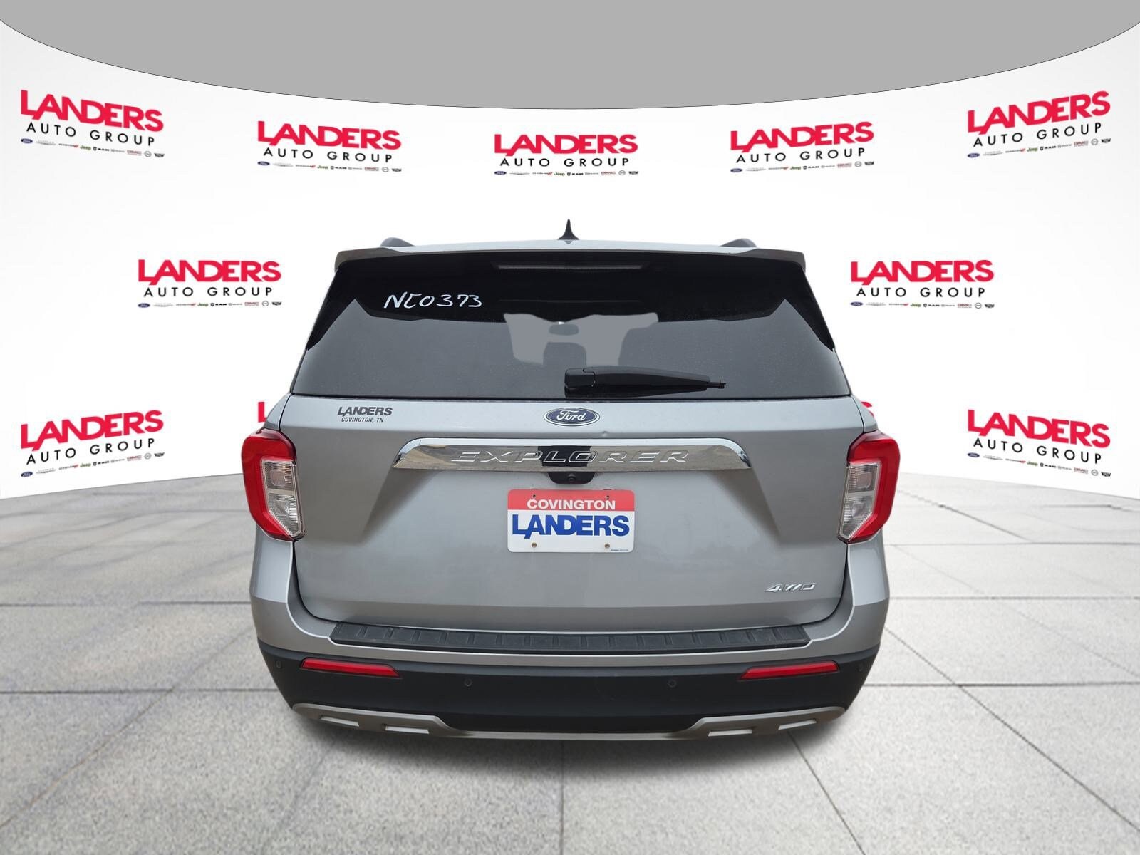 2023 Ford Explorer XLT photo 3