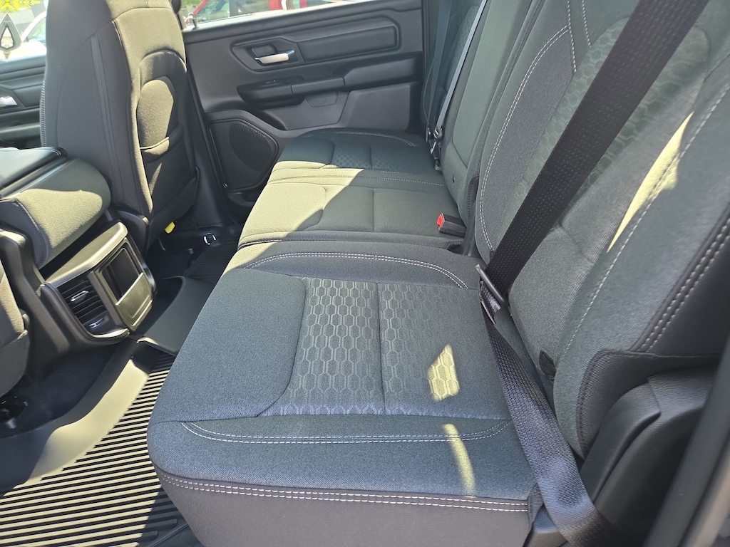 New 2026 Ram 1500 WARLOCK CREW CAB 4X4 5'7 BOX Pickup