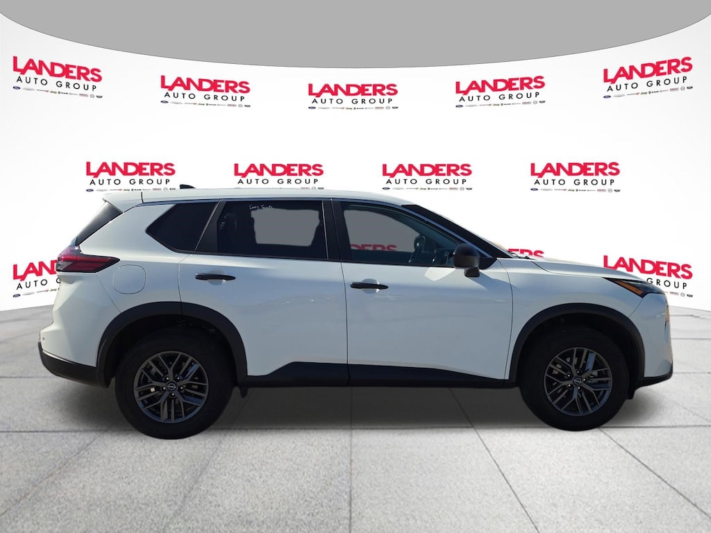 Used 2024 Nissan Rogue S SUV