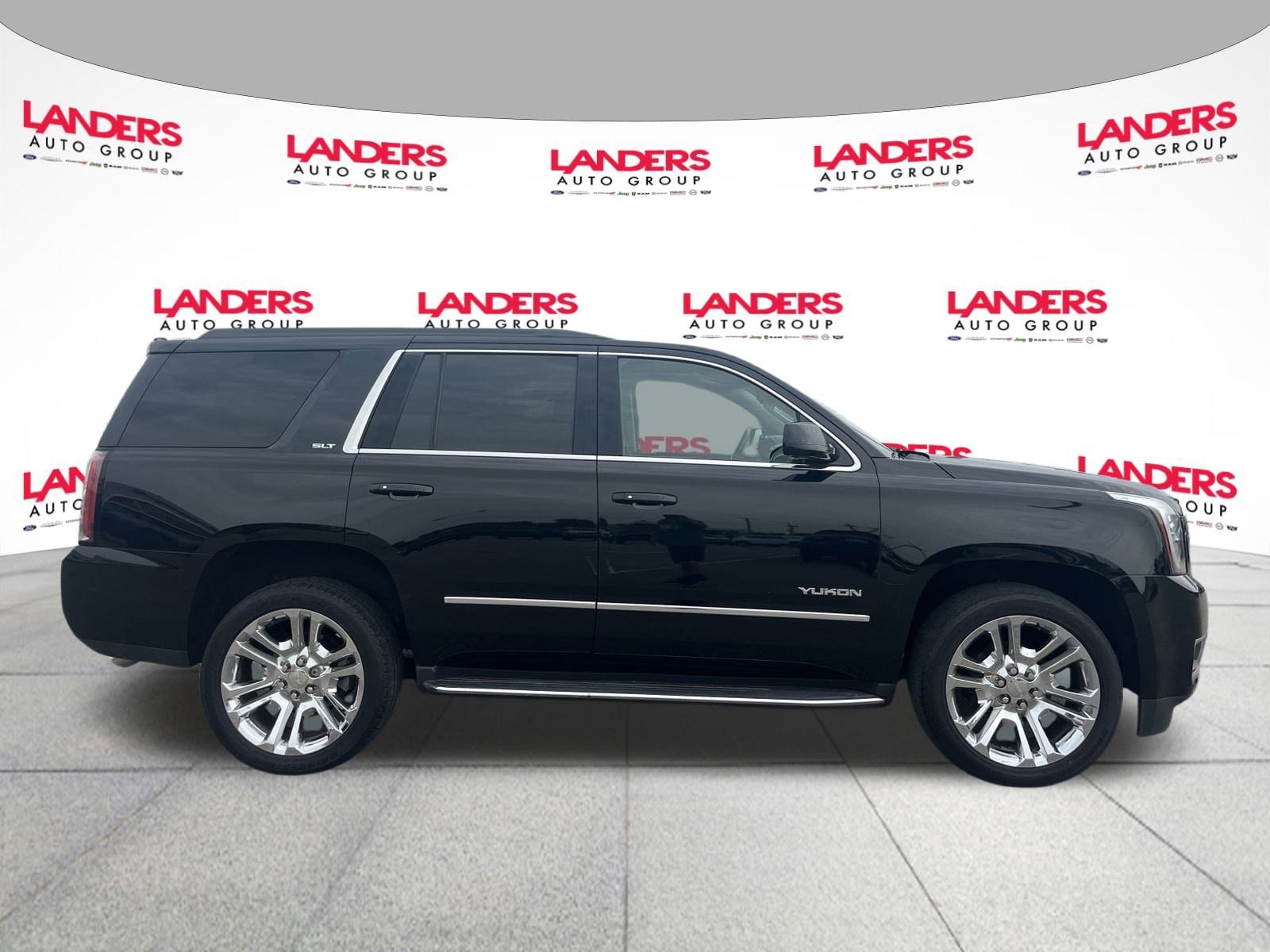 Used 2019 GMC Yukon SLT with VIN 1GKS1BKC0KR334802 for sale in Covington, TN
