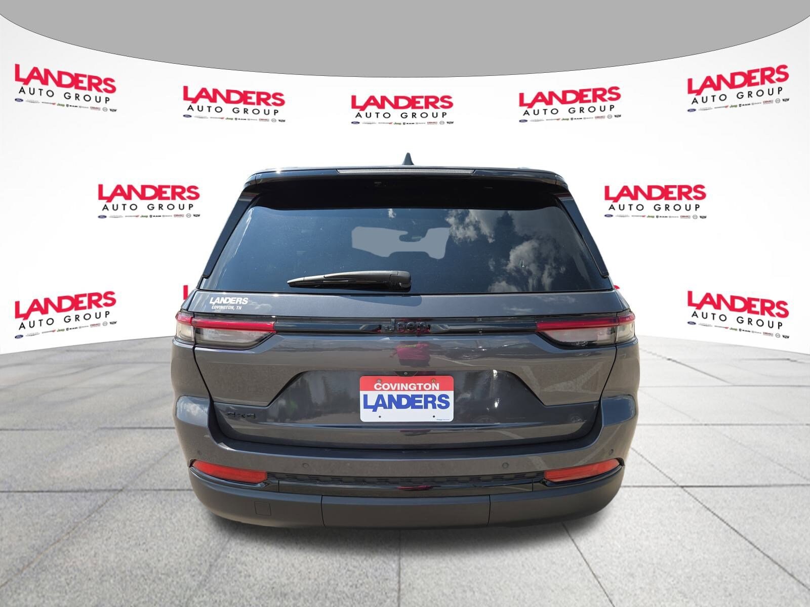 2024 Jeep Grand Cherokee Laredo photo 4