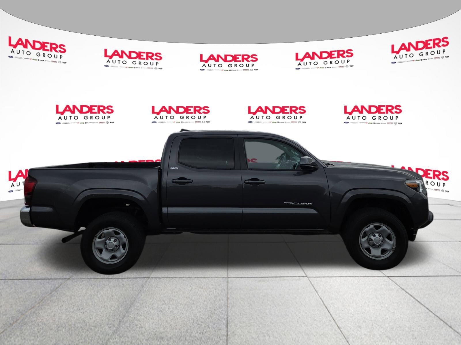 2023 Toyota Tacoma SR5 photo 2