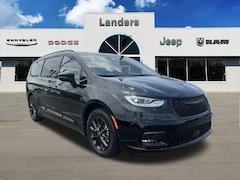 2025 Chrysler Pacifica SELECT Passenger Van