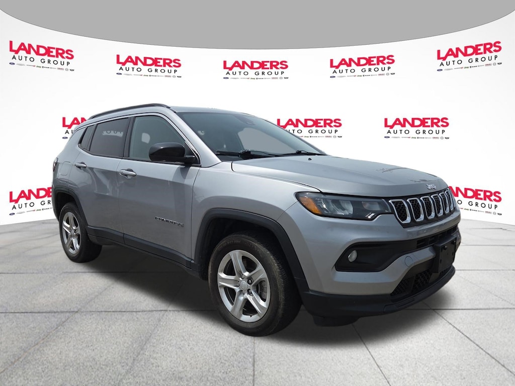 Used 2024 Jeep Compass Latitude SUV