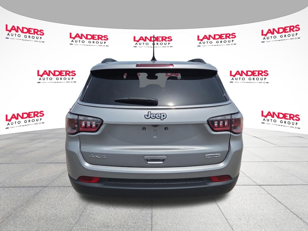 Used 2024 Jeep Compass Latitude SUV