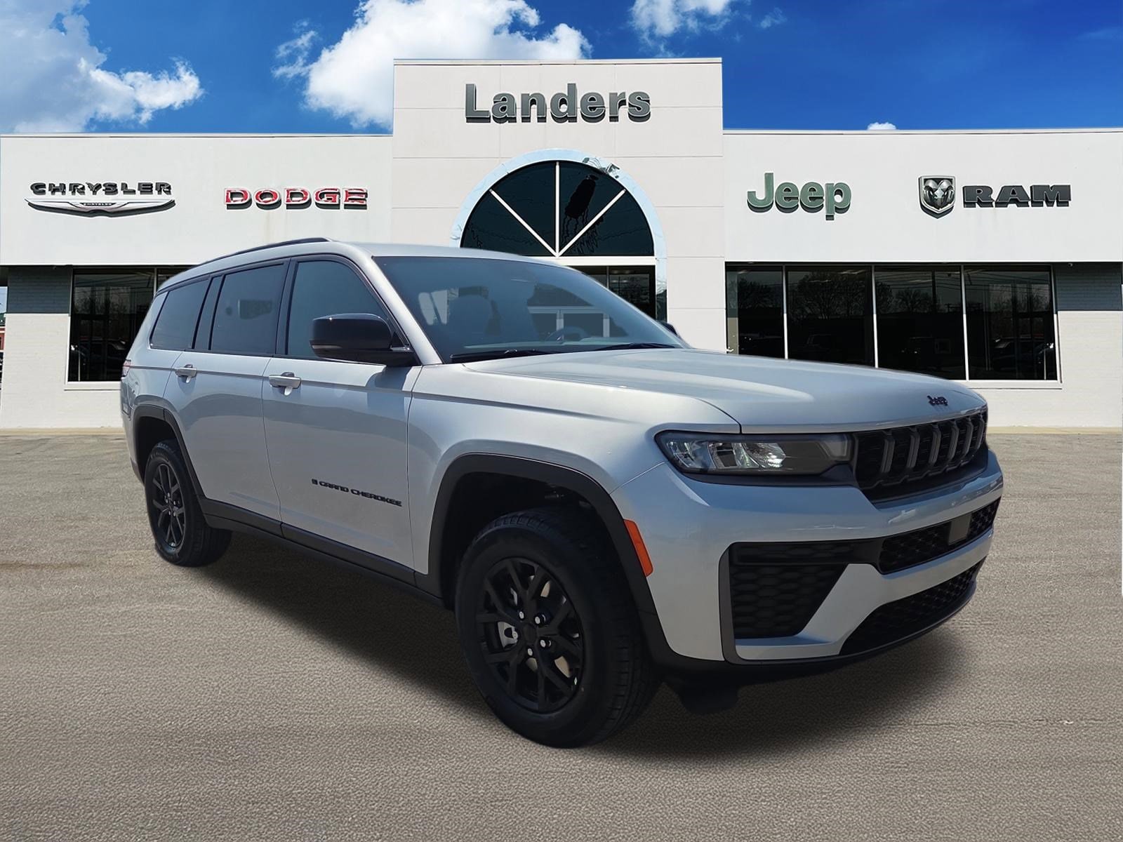 New 2026 Jeep Grand Cherokee L LAREDO ALTITUDE 4X4