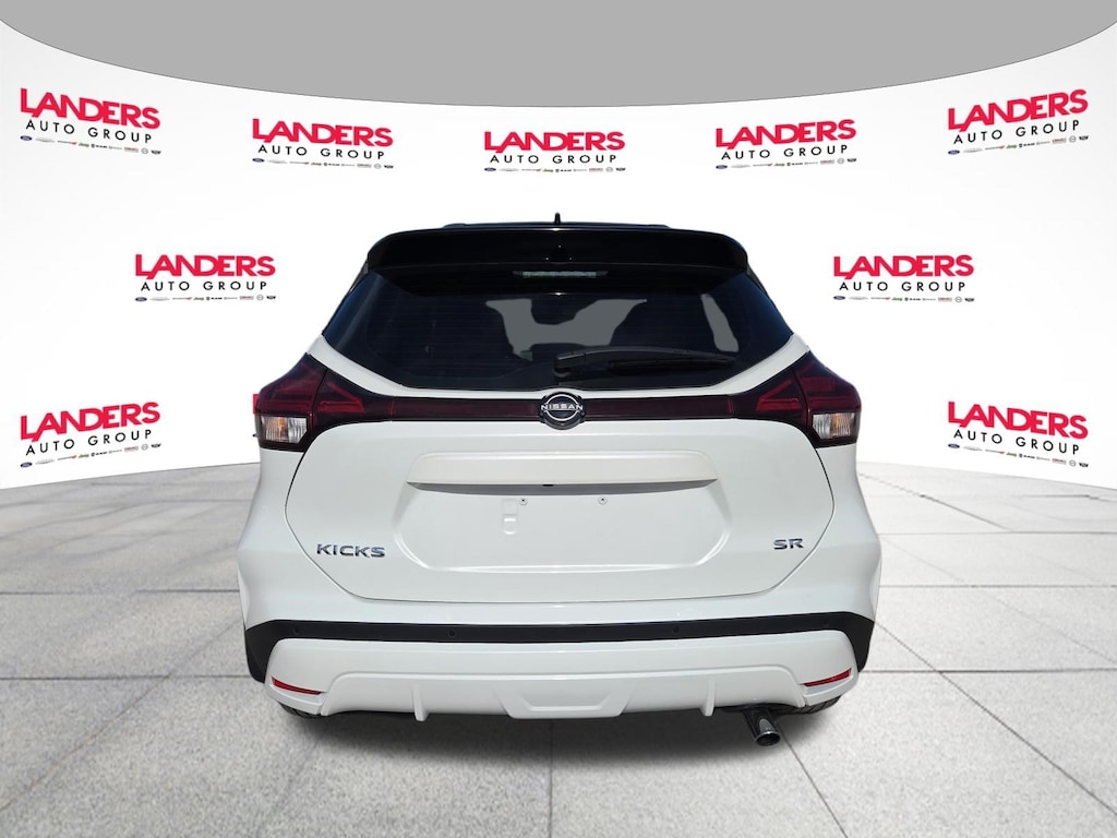 Used 2024 Nissan Kicks SR SUV