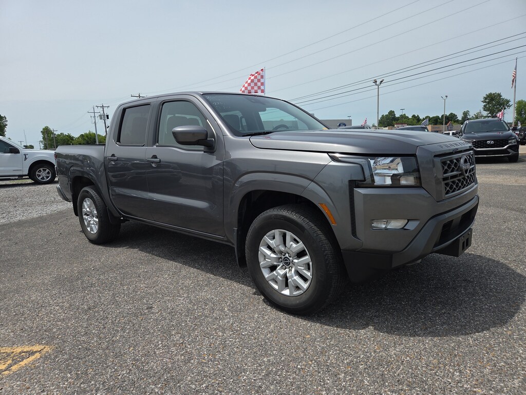 Used 2024 Nissan Frontier SV Truck Crew Cab