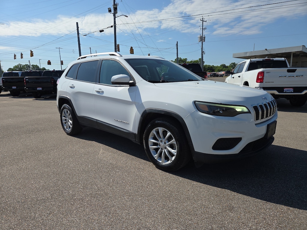 Used 2020 Jeep Cherokee Latitude SUV